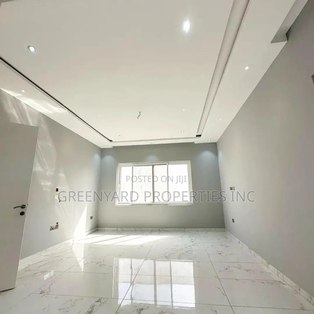 4bdrm House in East, Airport Residential Area for sale