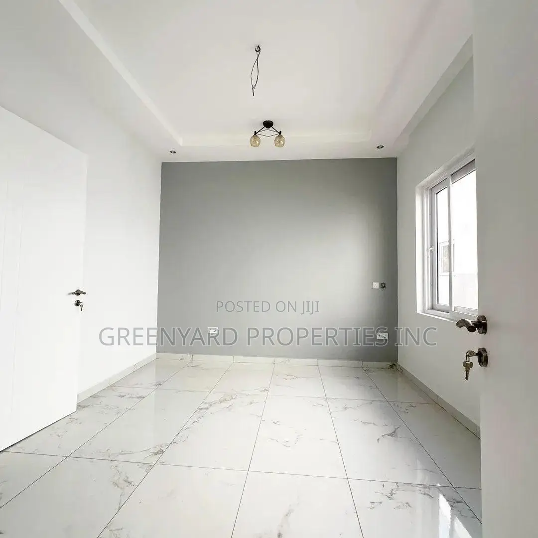 4bdrm House in East, Airport Residential Area for sale