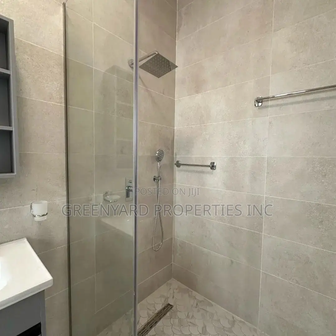 4bdrm House in East, Airport Residential Area for sale