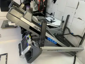 Nautilus Treadmill 150kg