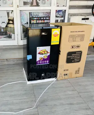 Premium Quality Rainbow 1 Door Table Top Electric Fridge.