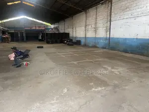 100sqm Warehouse Located at North Kaneshie for Rent