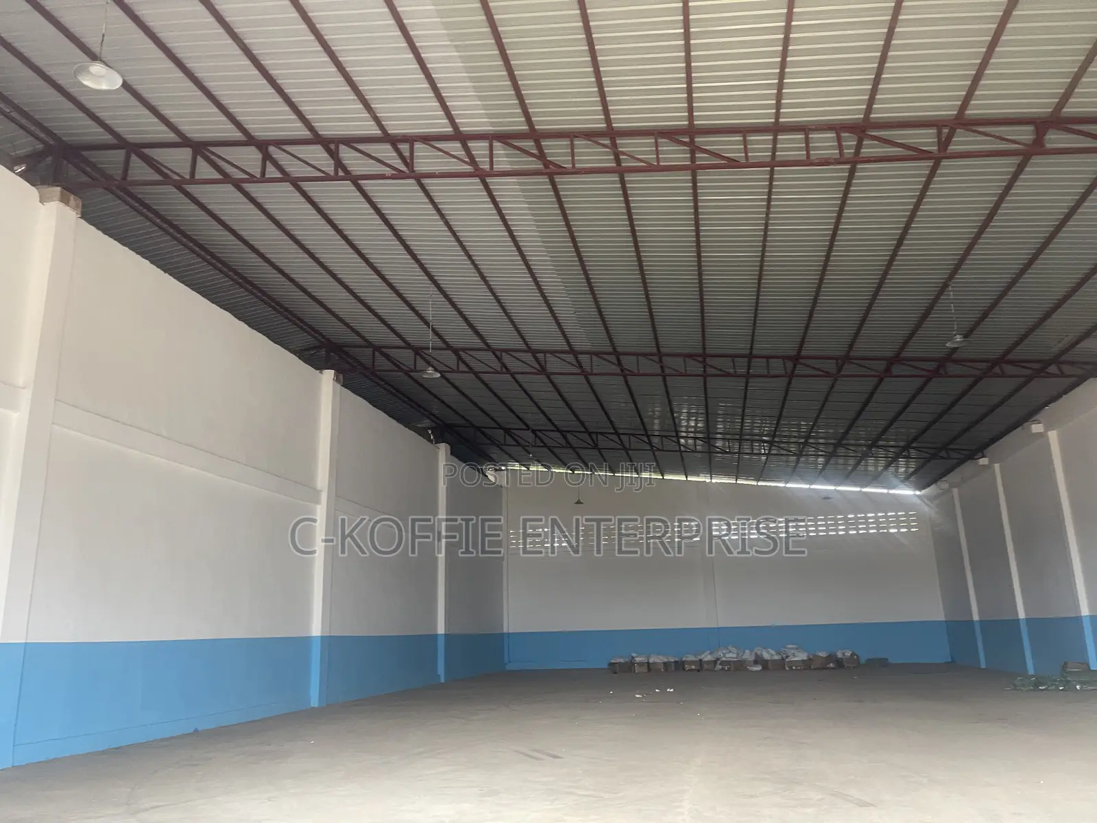 800 SQM Warehouse at Spintex for Rent