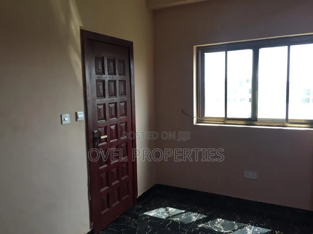 1bdrm Apartment in Nice, East Legon for rent