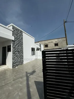 3bdrm House in Spintex Lashibi, Tema Metropolitan for sale