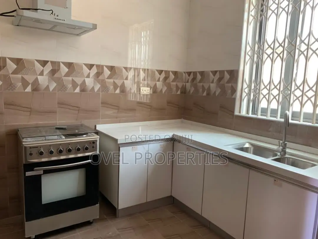 3bdrm Apartment in Yo-Yo, East Legon for rent