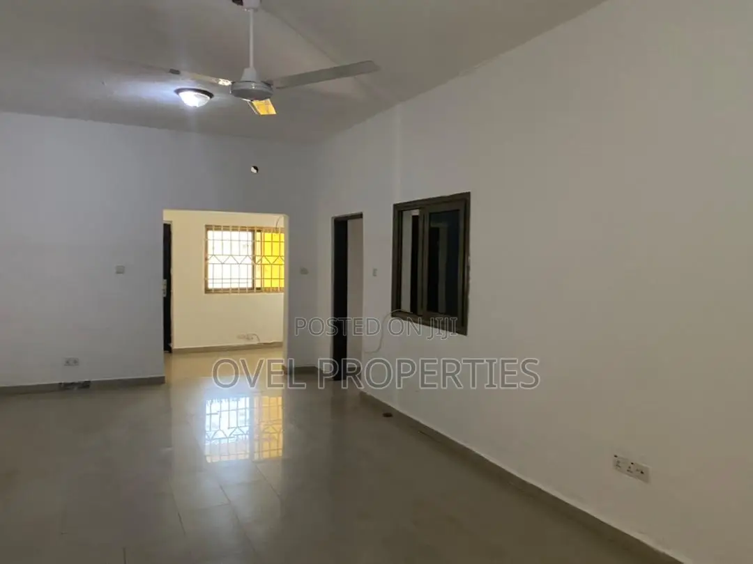 2bdrm Apartment in American House, Greater Accra for rent
