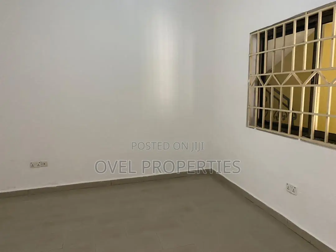 2bdrm Apartment in American House, Greater Accra for rent