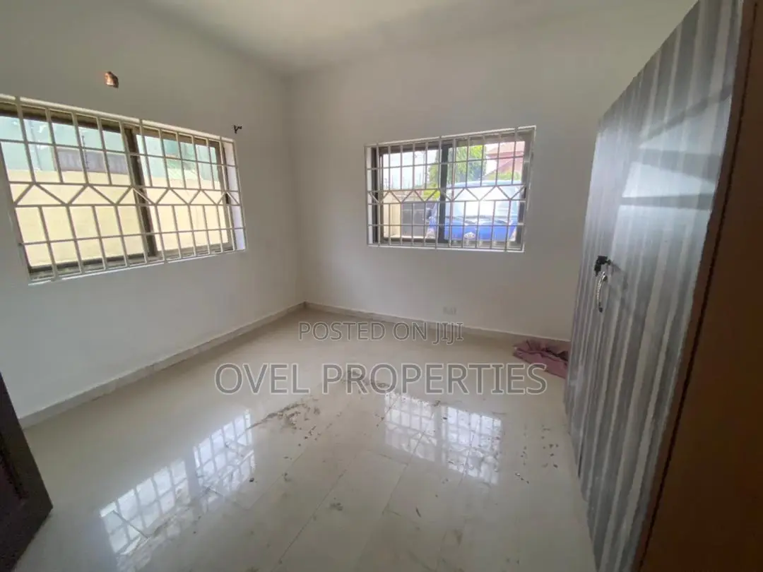 2bdrm Apartment in American House, Greater Accra for rent
