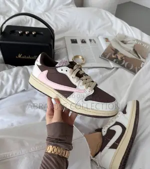 Travis Scott X Air Jordan 1 Low Dark Pony