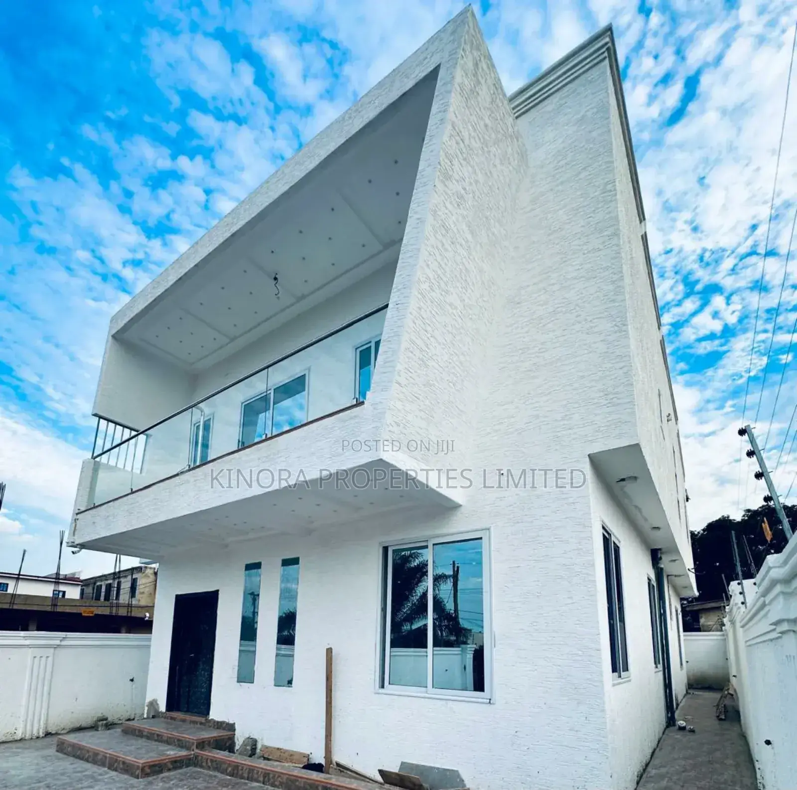 4bdrm Duplex in Botwe Star-Bite for sale
