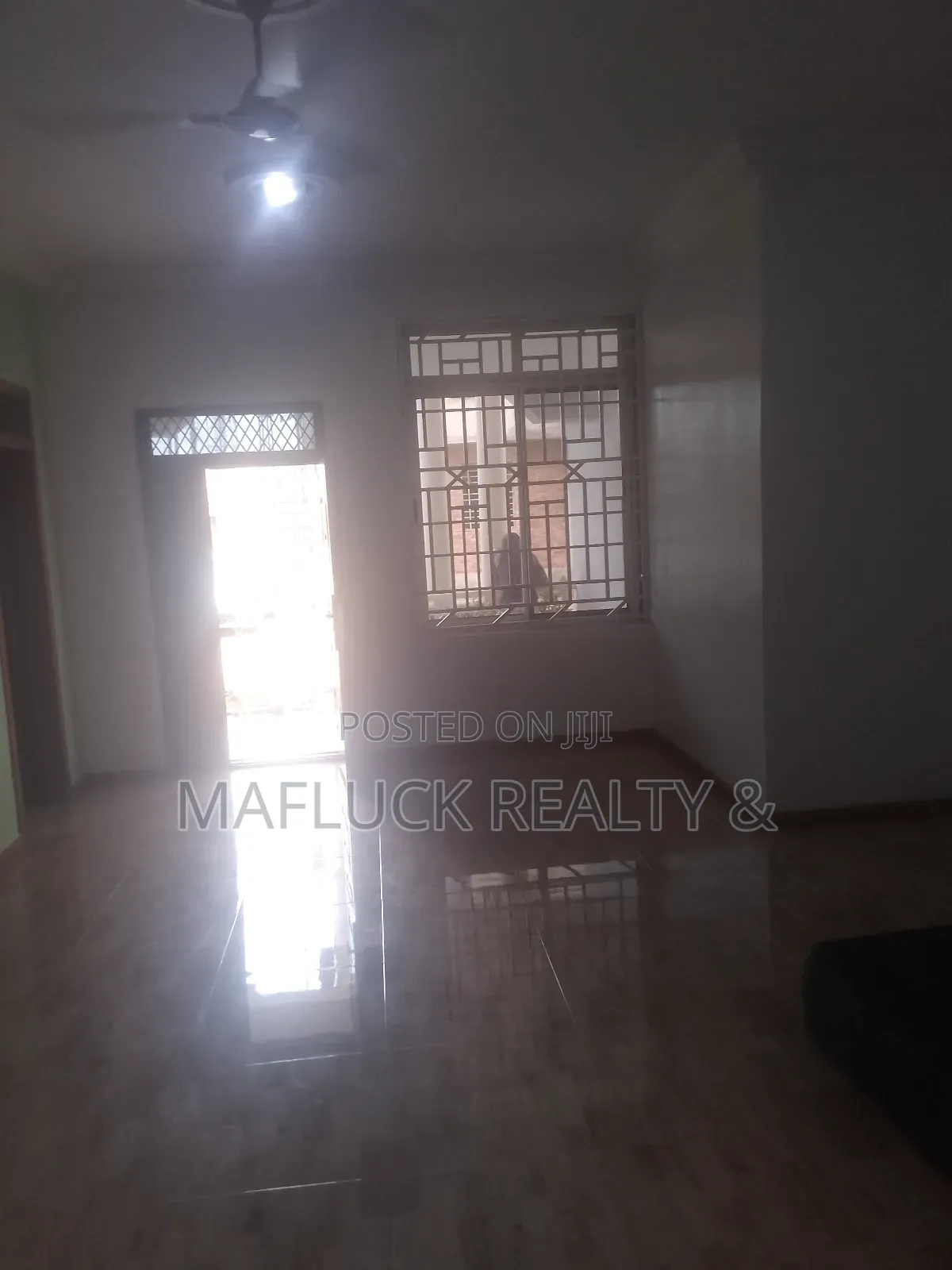 2bdrm Apartment in Lakeside Estate for rent