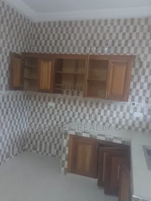 2bdrm Apartment in Lakeside Estate for rent