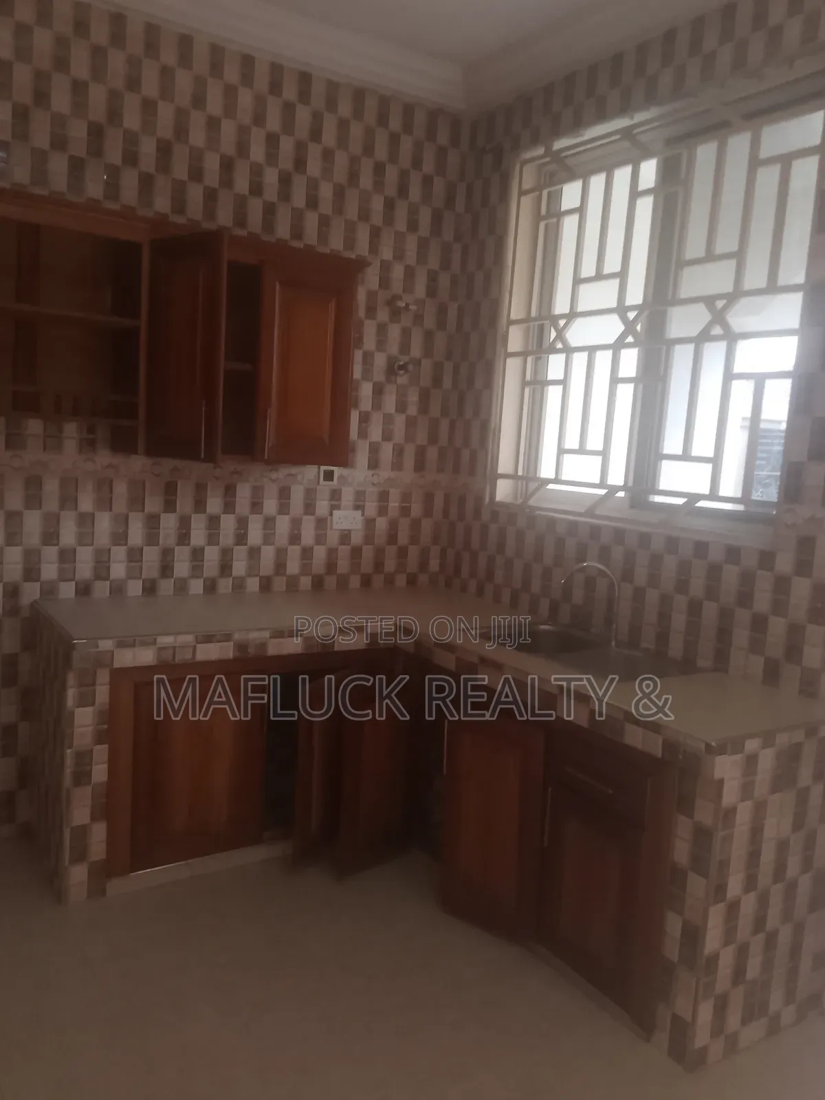 2bdrm Apartment in Lakeside Estate for rent