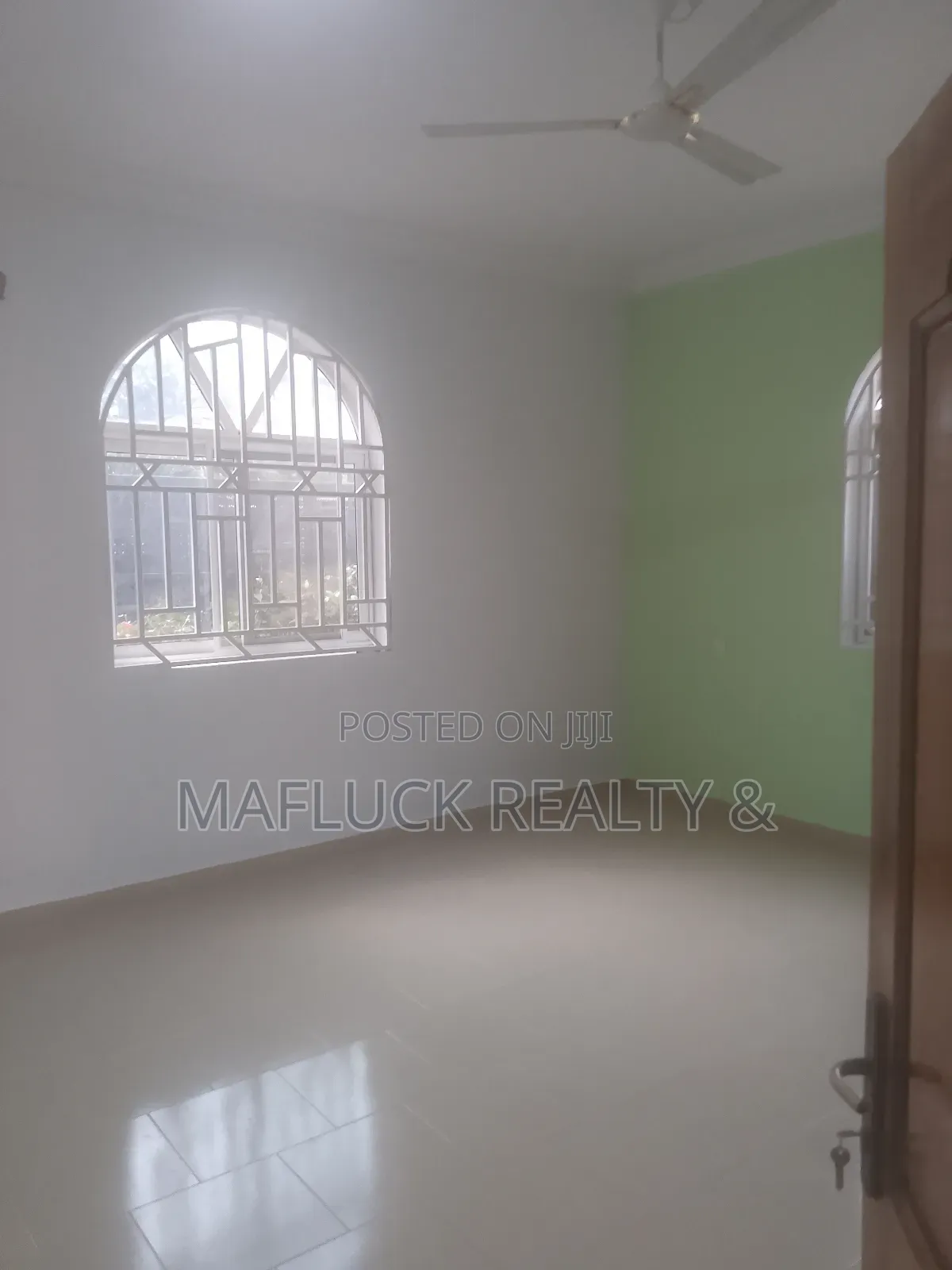 2bdrm Apartment in Lakeside Estate for rent