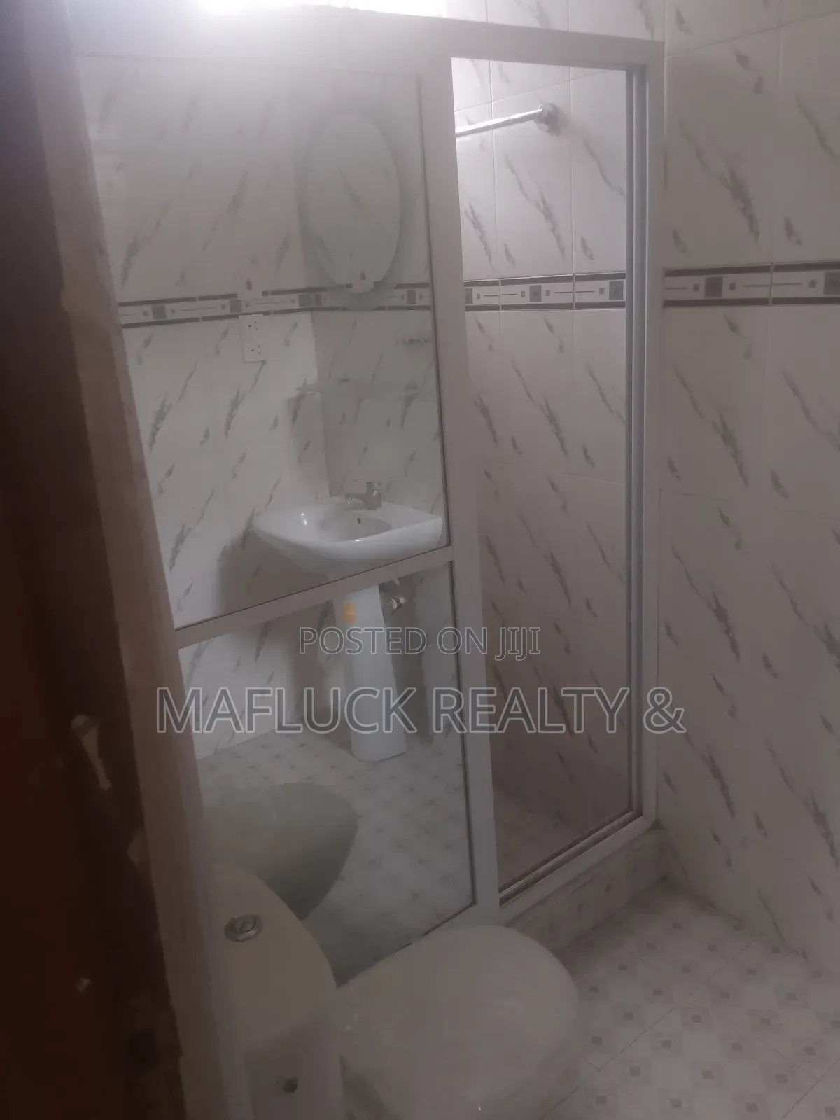 2bdrm Apartment in Lakeside Estate for rent
