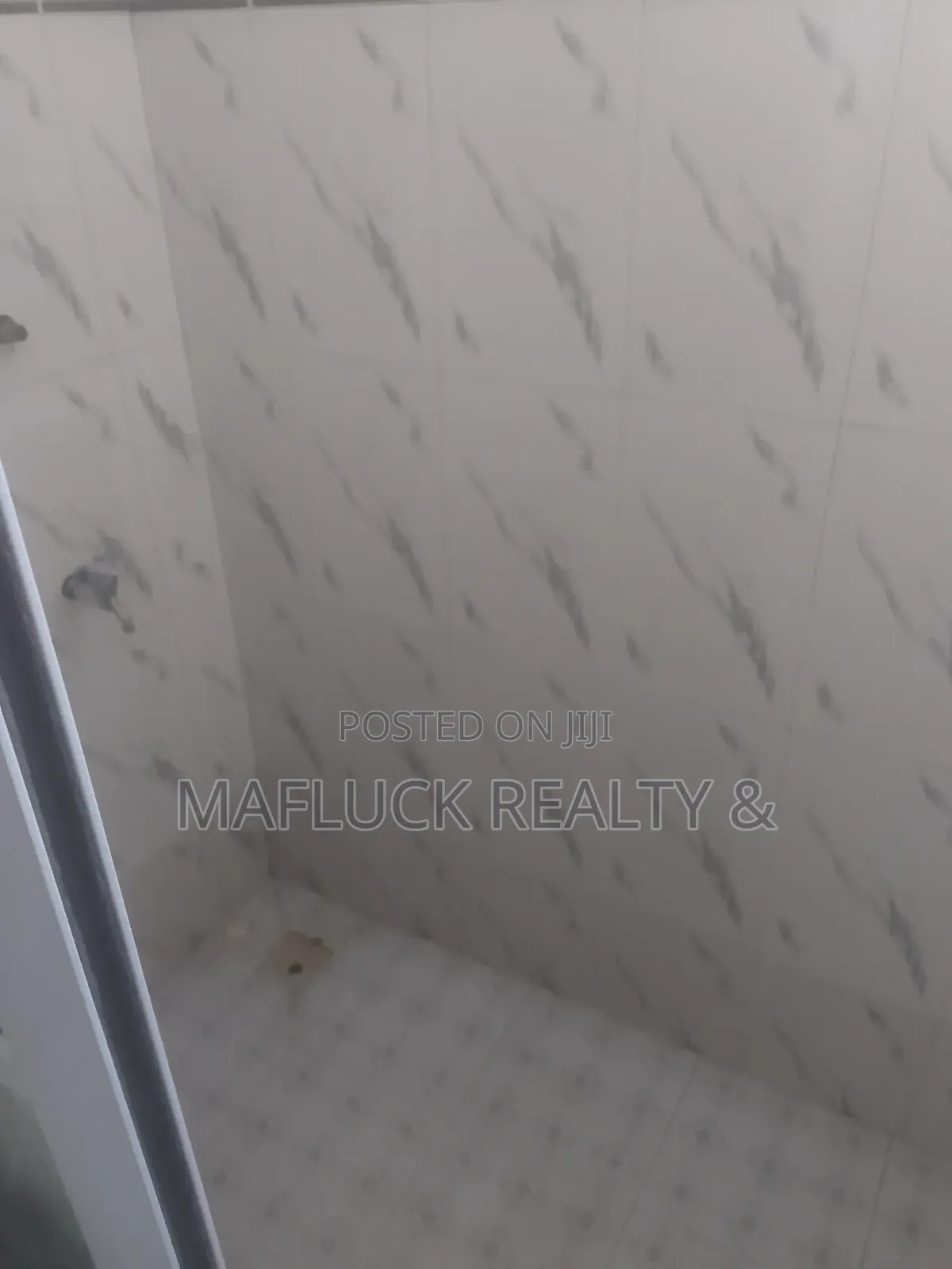 2bdrm Apartment in Lakeside Estate for rent