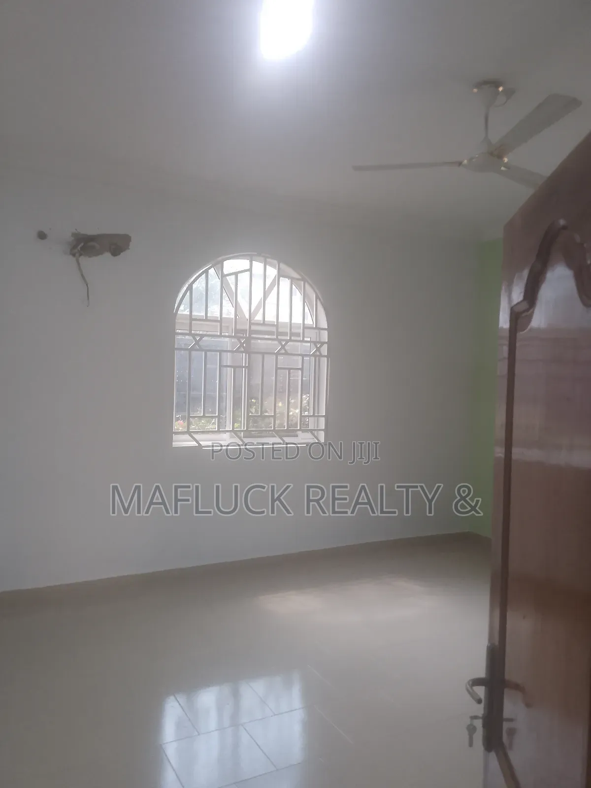 2bdrm Apartment in Lakeside Estate for rent