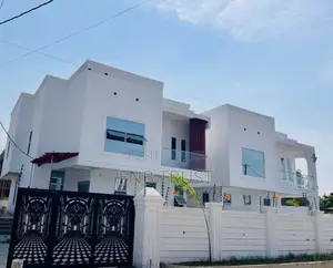 4bdrm House in Ashaley  Botwe, School Junction for sale