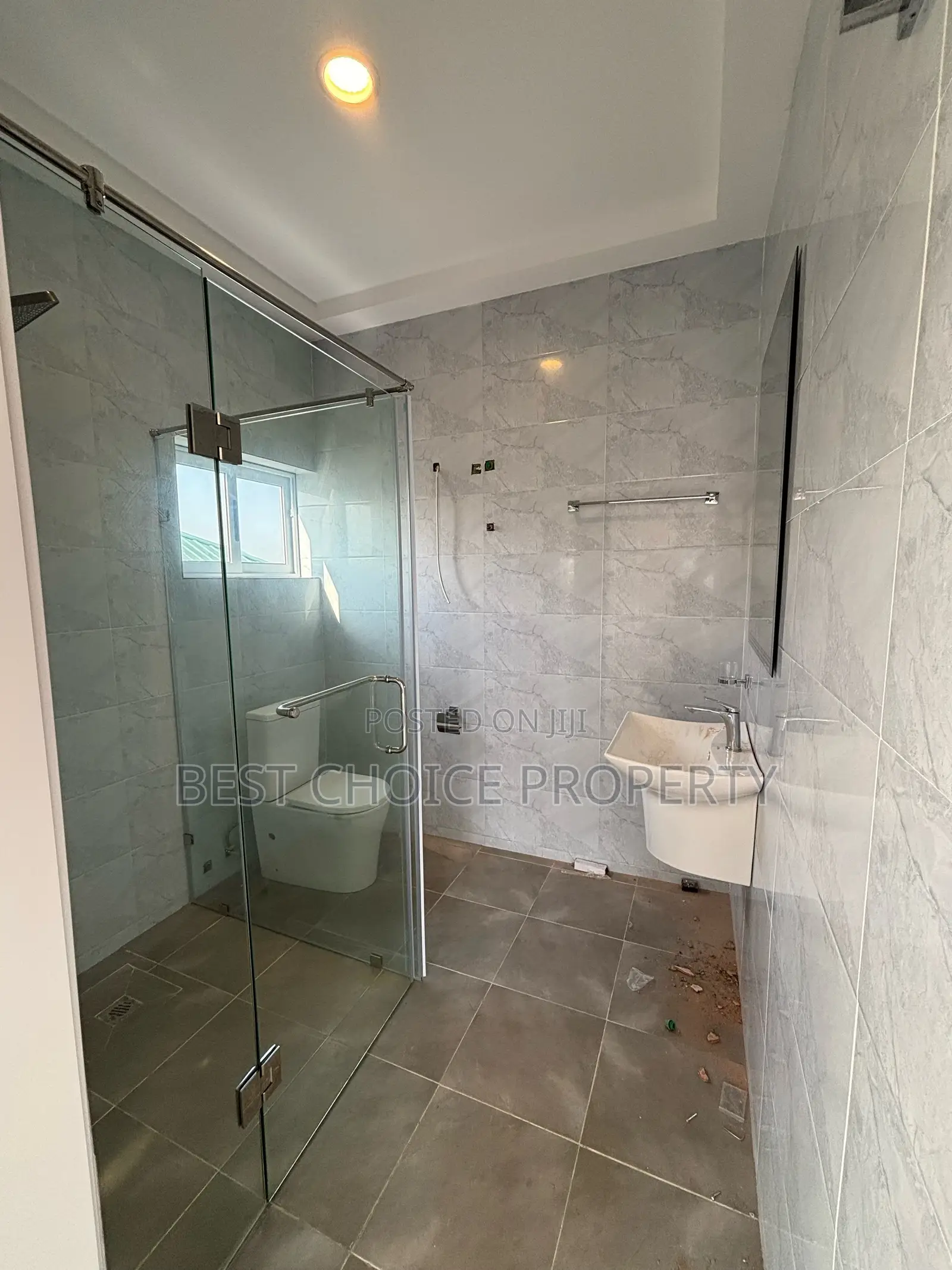 Executive Duplex Five Bedroom’S House for Sale