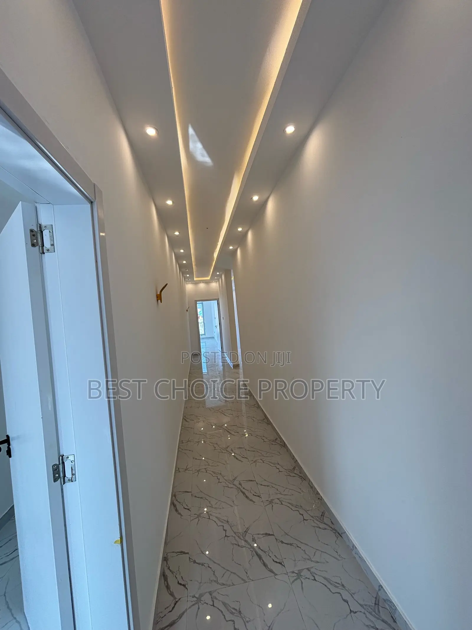 Executive Duplex Five Bedroom’S House for Sale