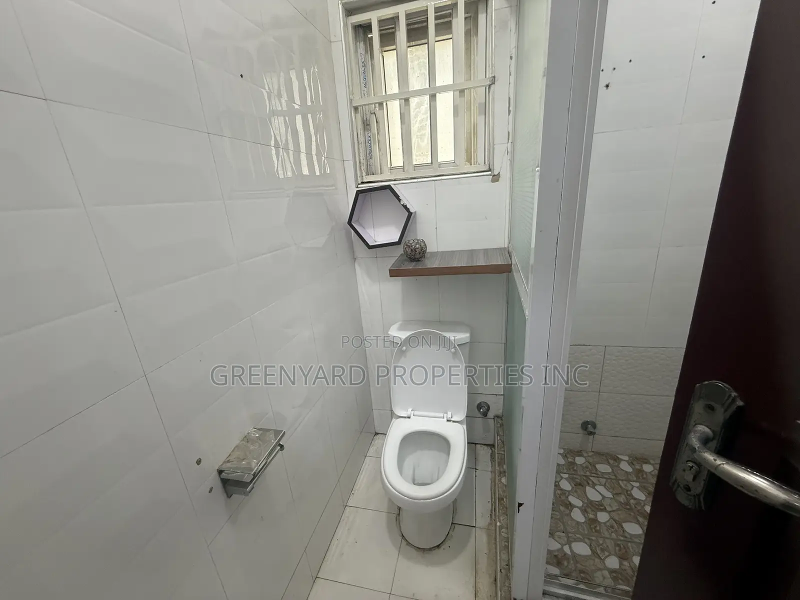 3bdrm Apartment in American House, East Legon for rent