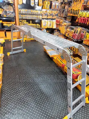 Strong Foldable Multipurpose Aluminium Ladder 4x3steps 4x4