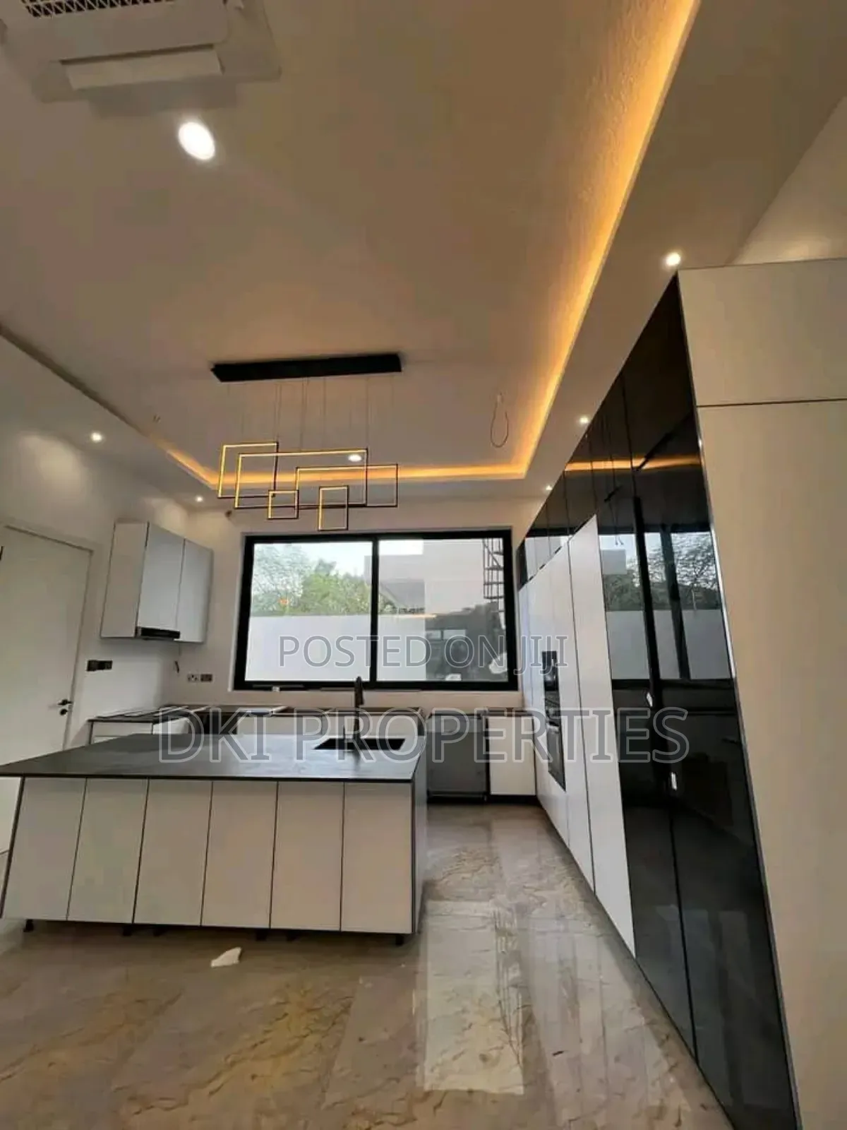 4bdrm House in Dki Properties, Ashaley Botwe for sale