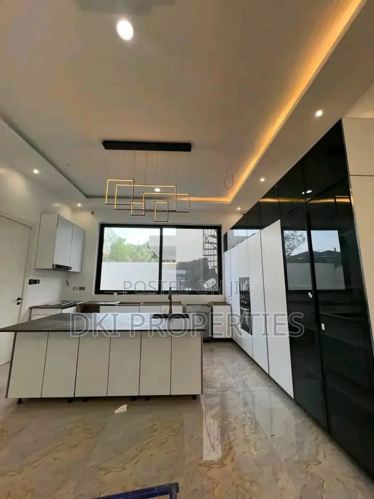 4bdrm House in Dki Properties, Ashaley Botwe for sale