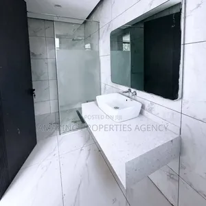 4bdrm Apartment in Cantonments for rent
