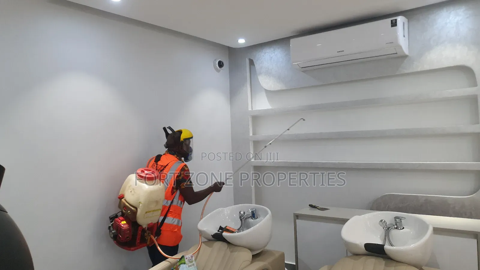 Stadium,Factory Insect and Reptiles Fumigwith Cleantex