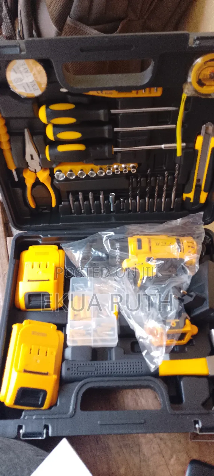 Drilling Machine With 2 Battery