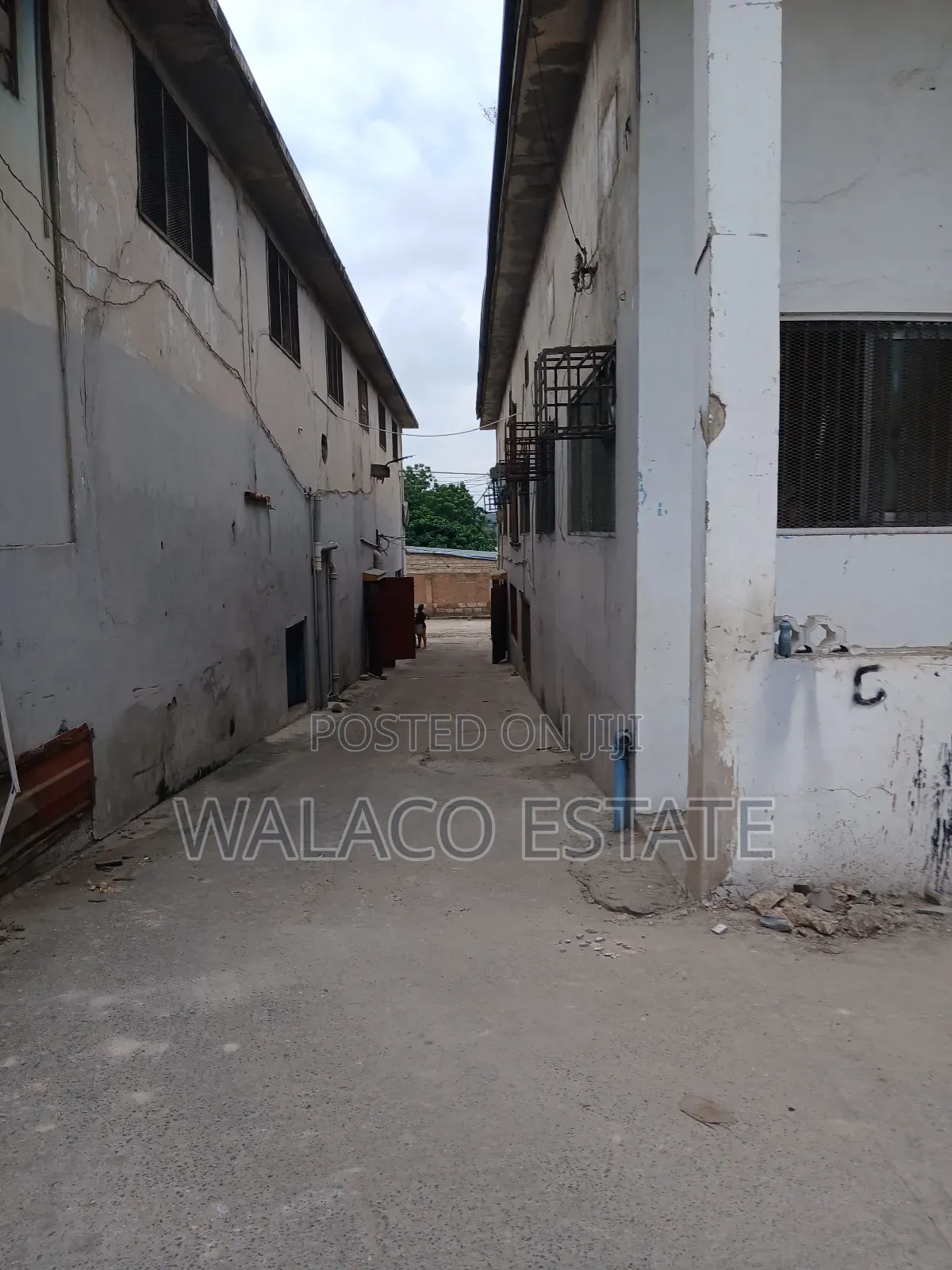 600square Metre Warehouse at Tesano for Rent