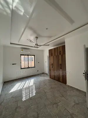 Executive 3 Bedrooms House for Sale