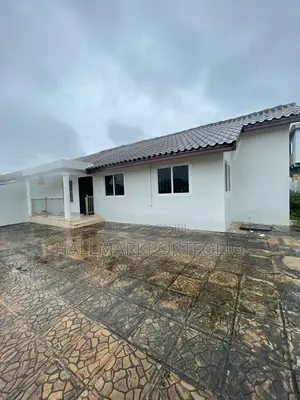 3bdrm House in Kuottam Estate, Oyarifa for rent