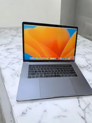 Laptop Apple MacBook Pro 2019 32GB Intel Core i9 SSD 512GB