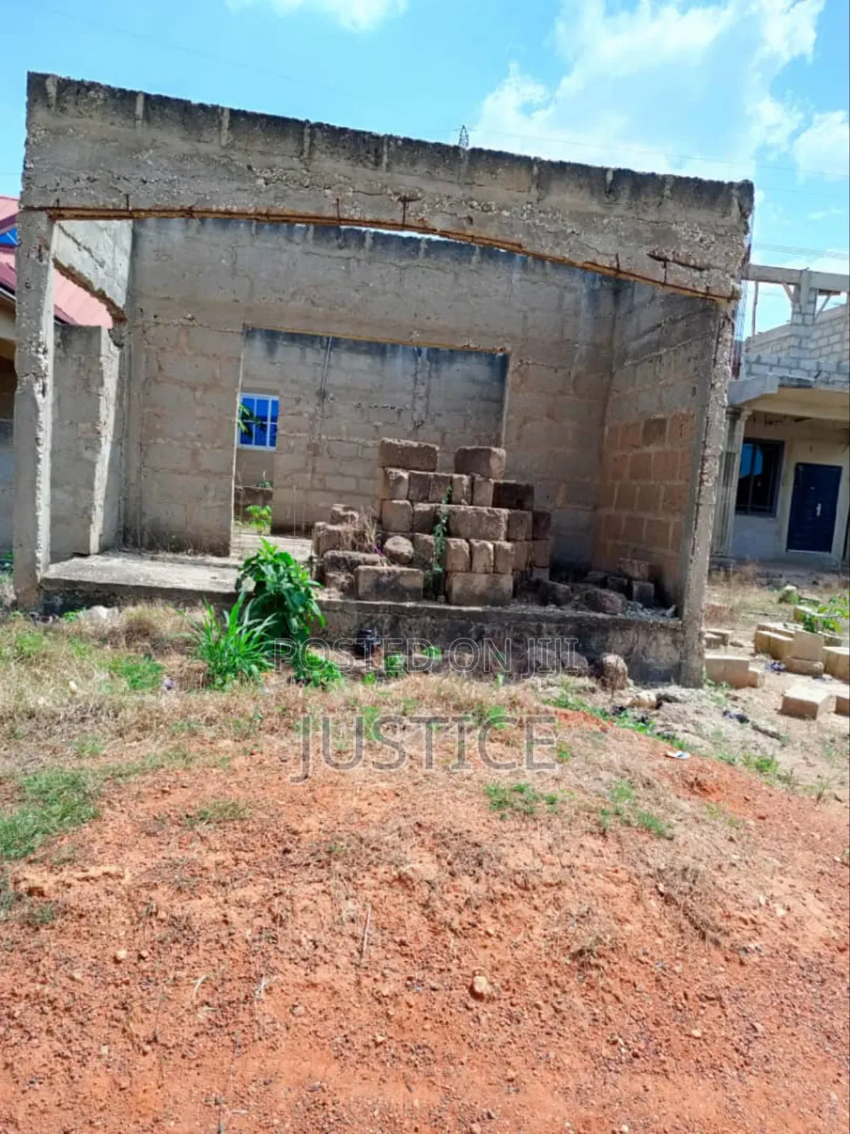 4bdrm House in Trede Kumasi for sale