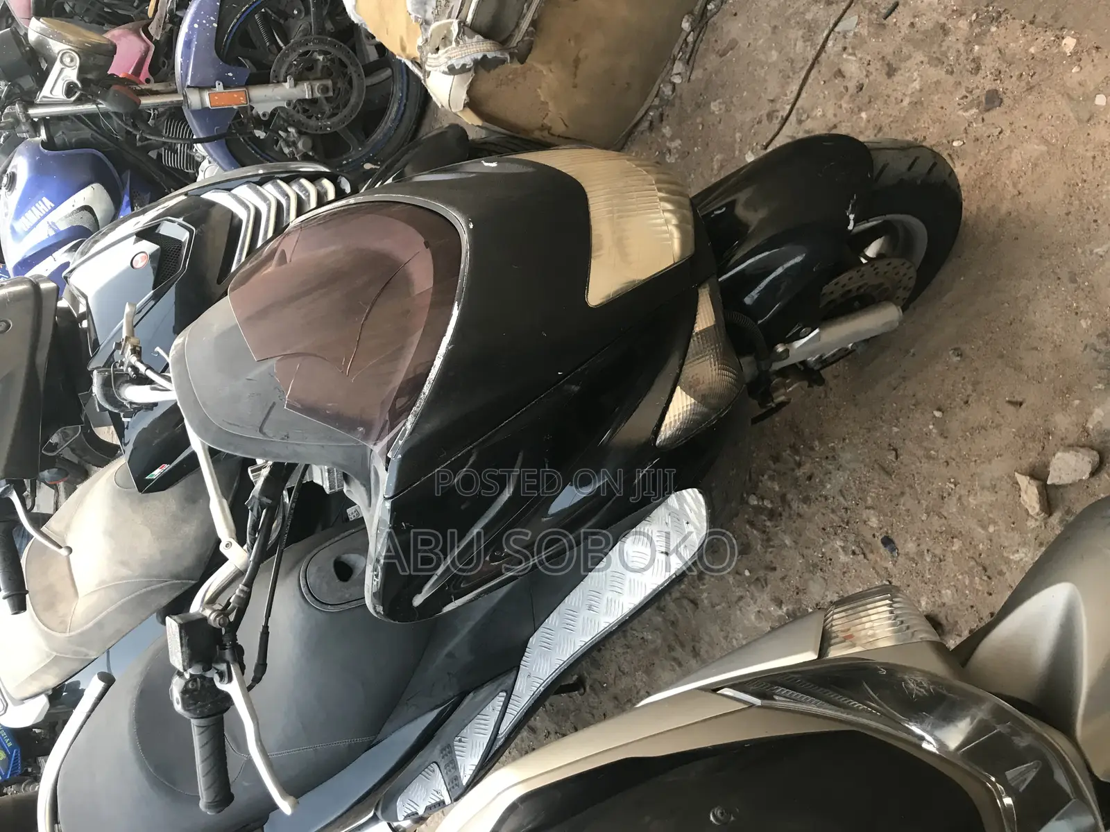 Max-S 2021 Black