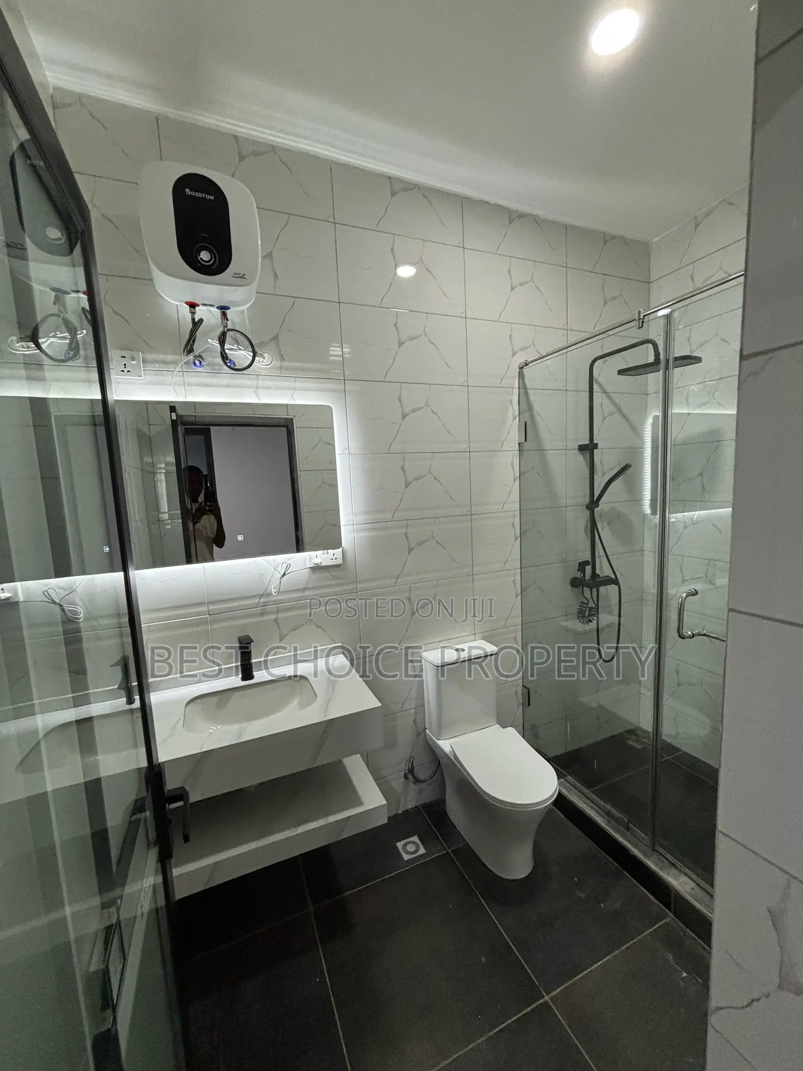 Executive Four Bedrooms Duplex House for Sale Lakeside Estat