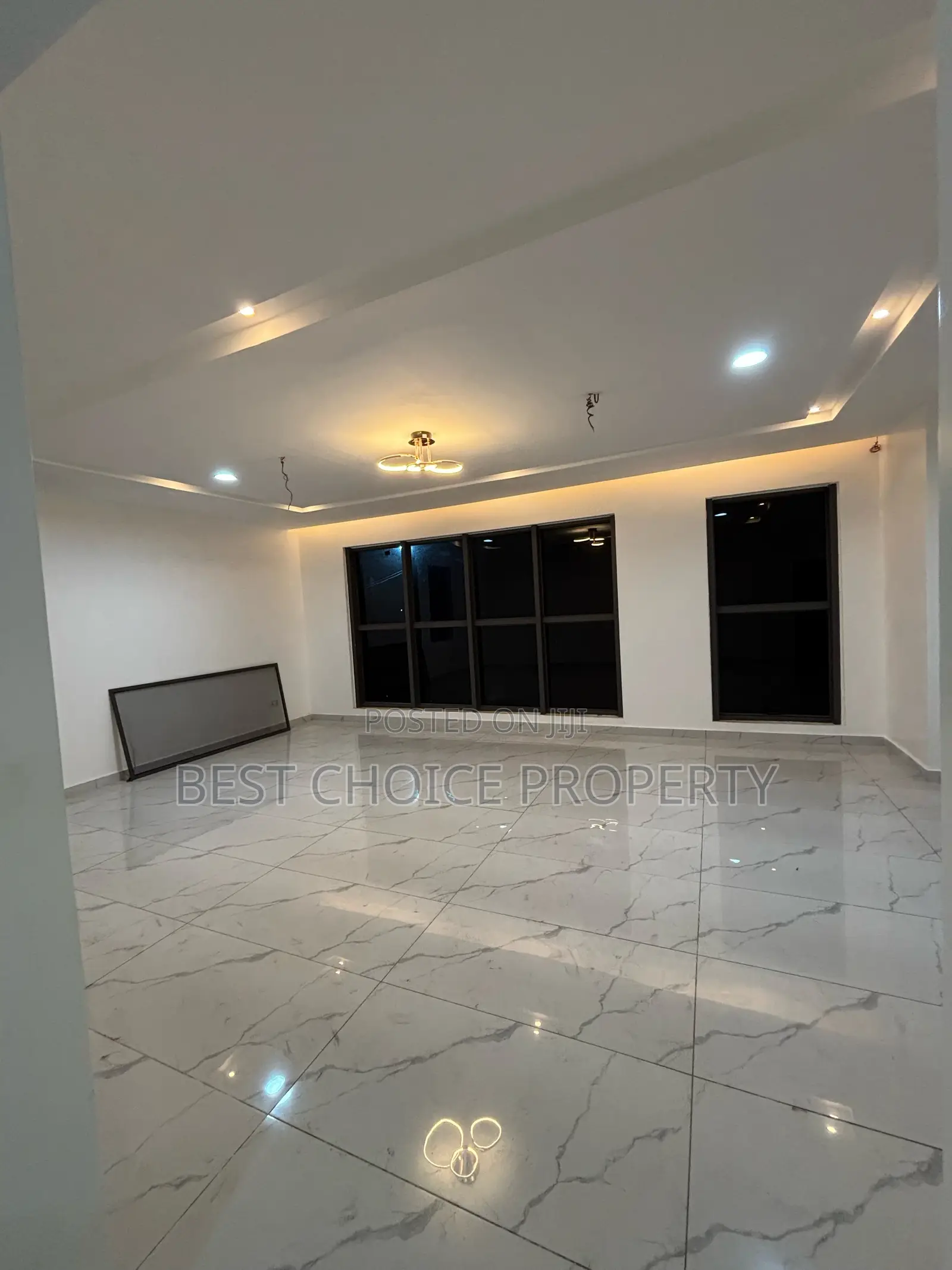 Executive Four Bedrooms Duplex House for Sale Lakeside Estat