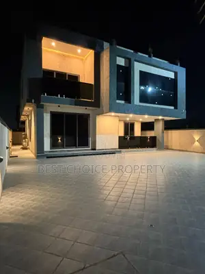 Executive Four Bedrooms Duplex House for Sale Lakeside Estat