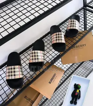 Quality Unisex Comfortable Slides