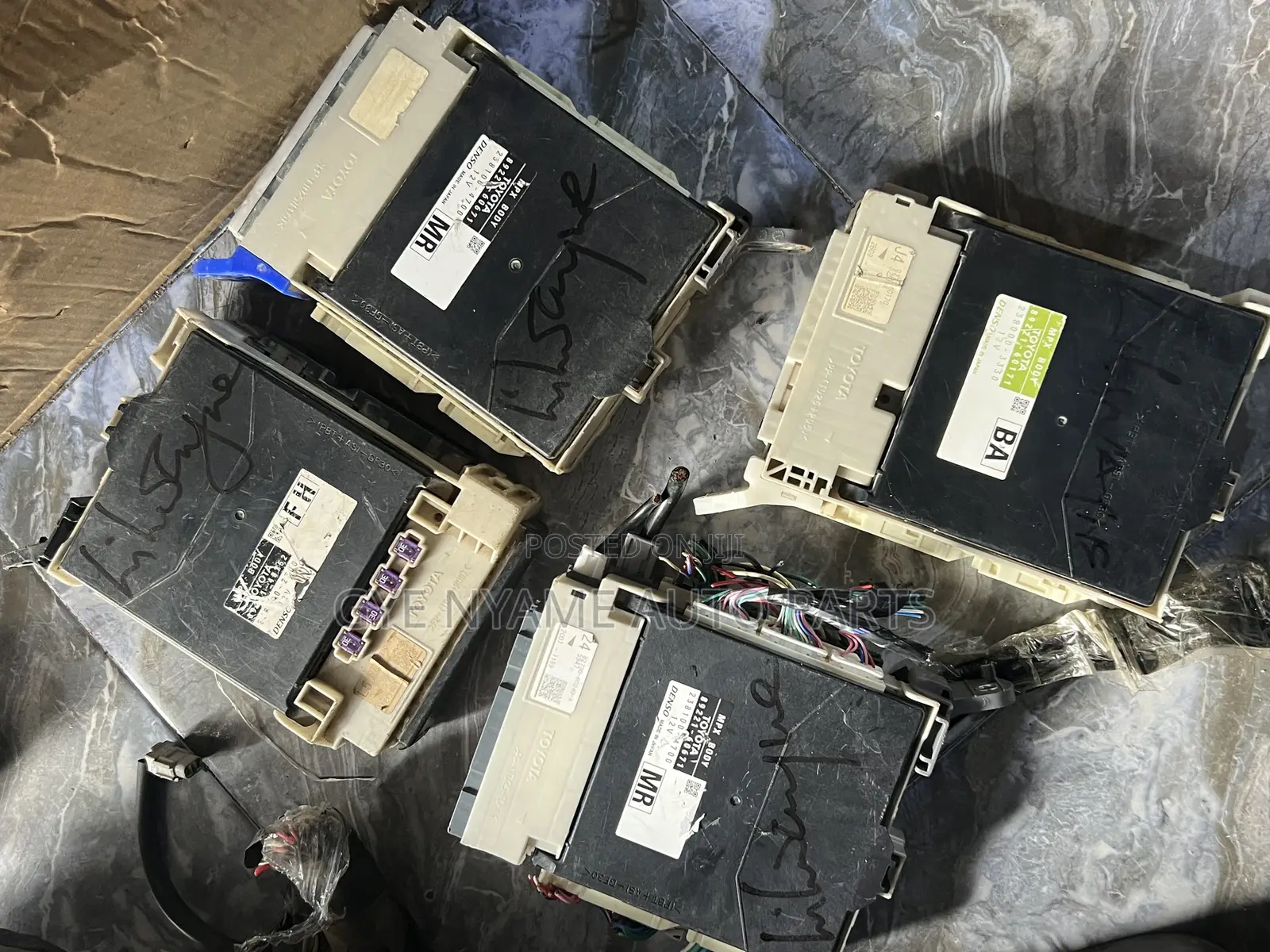 Toyota Land Cruiser Fuse Box