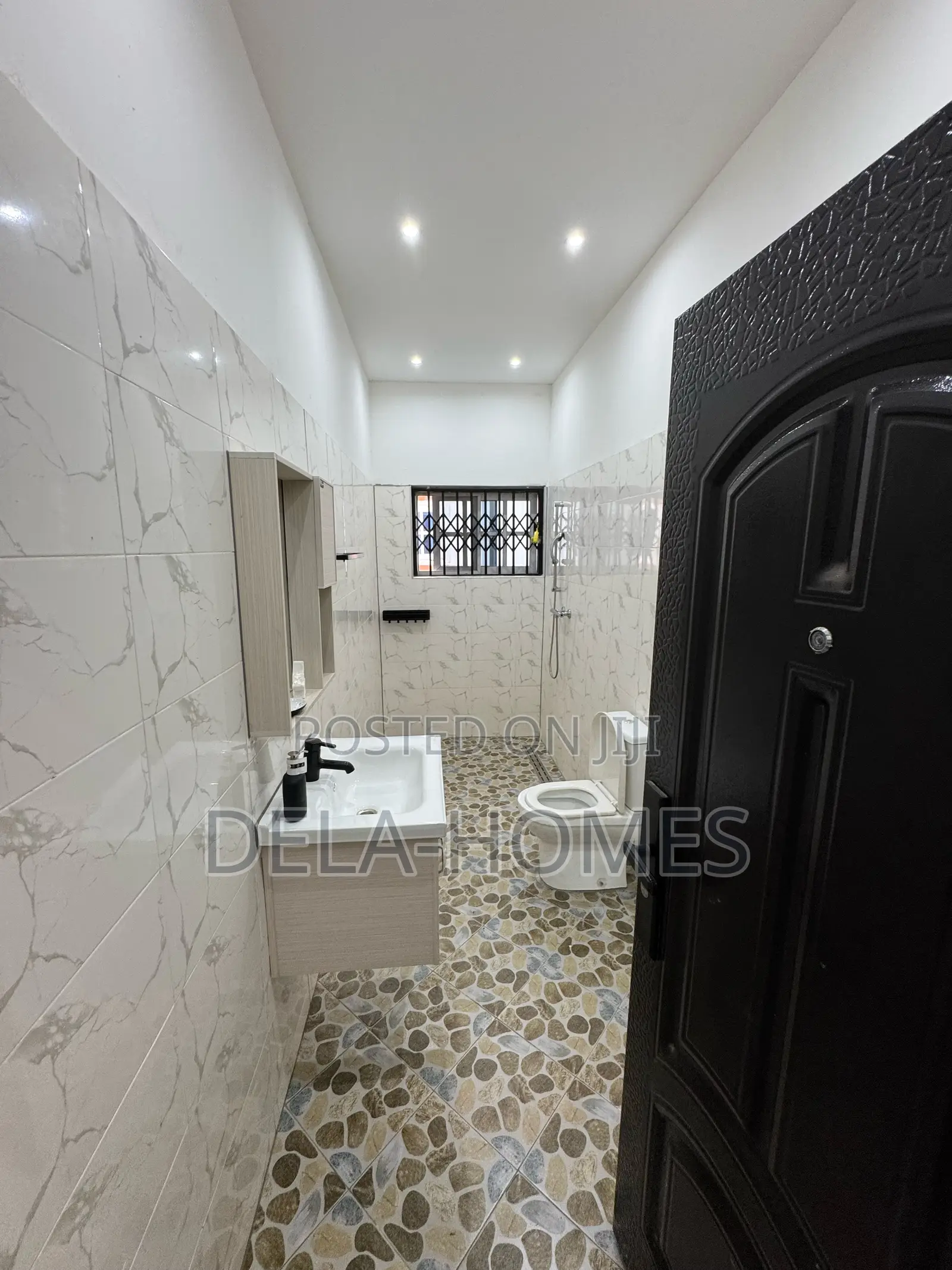 2bdrm Apartment in Lakeside Estate for rent