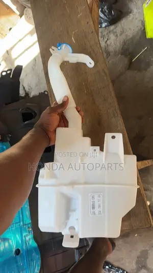 Honda Accord 2018,2019,2020,2021 Wiper Wash Bottle.