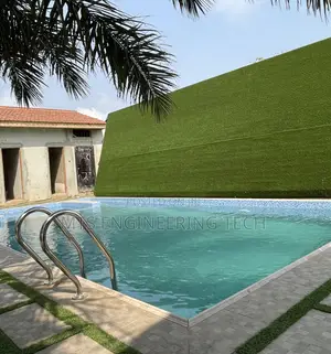 Bi-Fold Automated Pool Cover