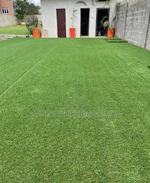 Bi-Fold Automated Pool Cover