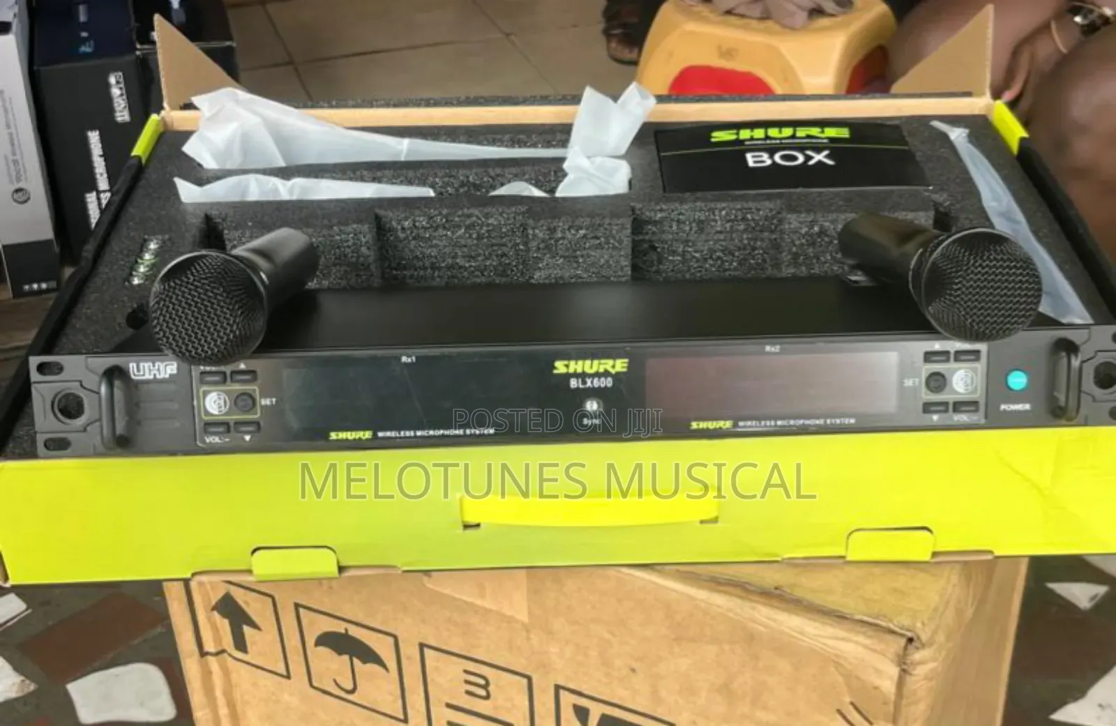 Shure Blx600 Dual Wireless Profesional Long-Range Microphone