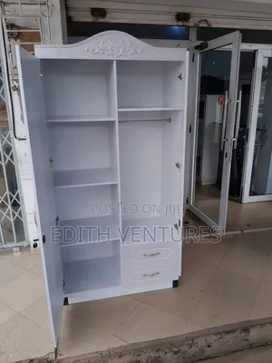 Singleroom Wardrobe