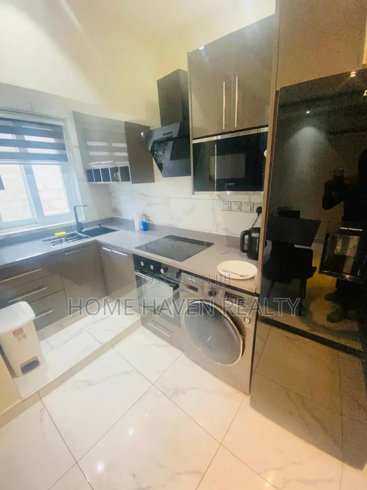Furnished 2bdrm Apartment in Westland for rent